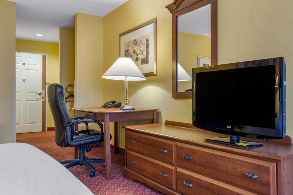 Rodeway Inn Waukegan Image 22