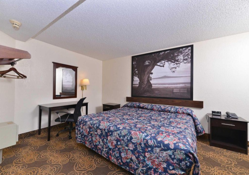 Rodeway Inn Waukegan Image 27