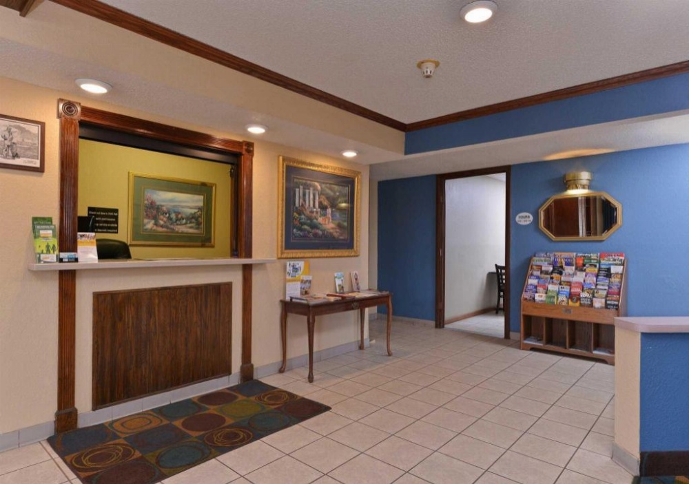 Rodeway Inn Waukegan Image 35